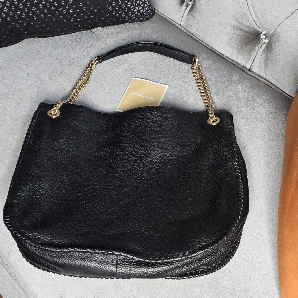 Michael Kors Black Pebbled Genuine Leather Shoulder Bag with Gold Chain Straps - Picture 3 of 4